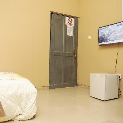Normal room: TV and mini fridge